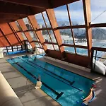 Shackleton Mountain Hotel