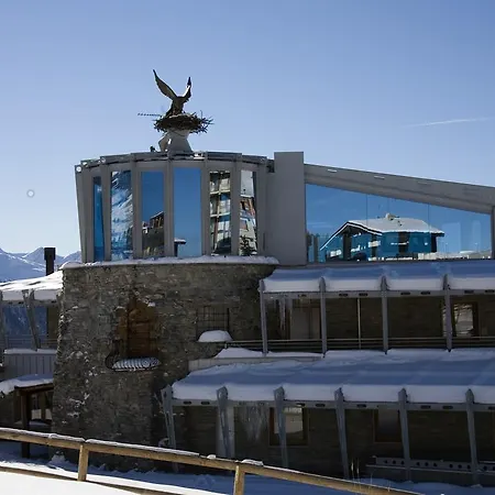 Shackleton Mountain Hotel 4*