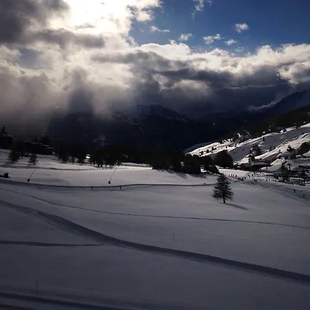 Shackleton Mountain Hotel