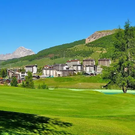 Shackleton Mountain 4*