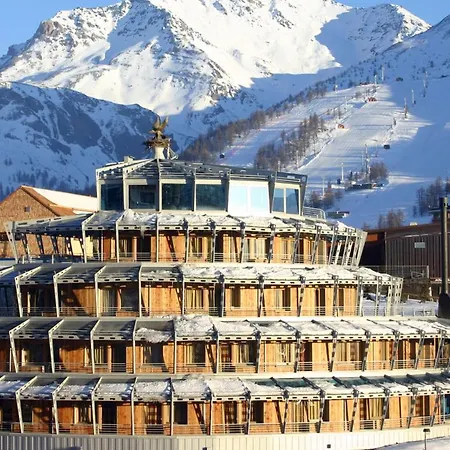 Shackleton Mountain 4*