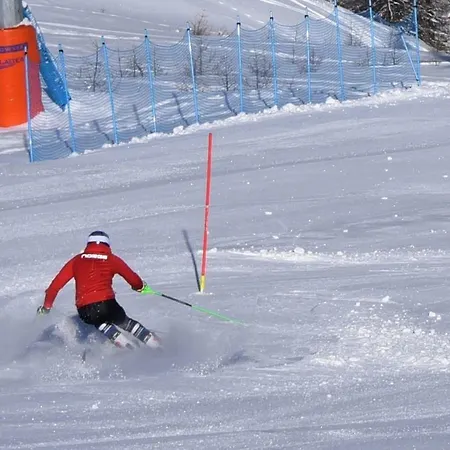 Shackleton Mountain 4*