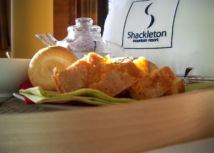 Shackleton Mountain