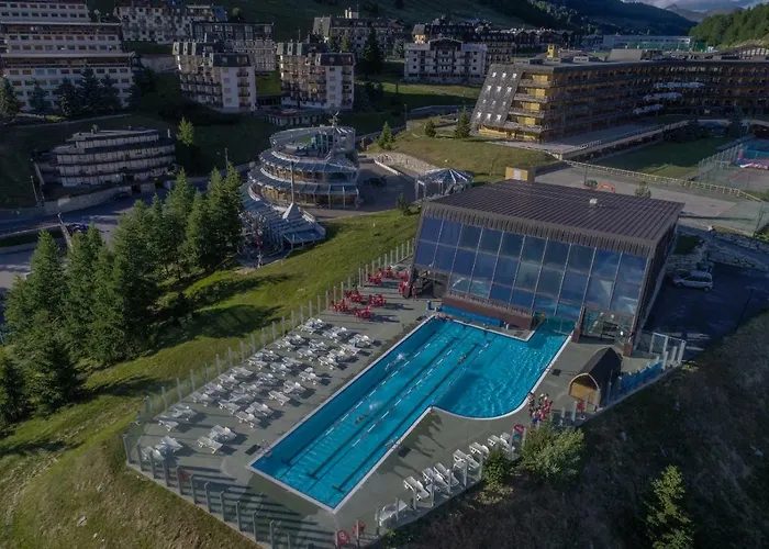 Shackleton Mountain 4*